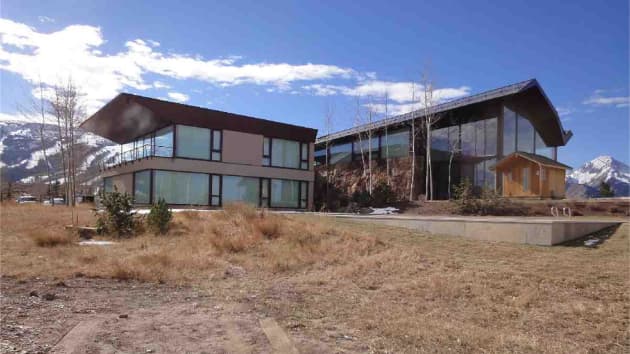 107033410-1647785393712-Aspen-home-Abramovich Чем владеют в США российские миллиардеры: виллы, пентхаусы, отели