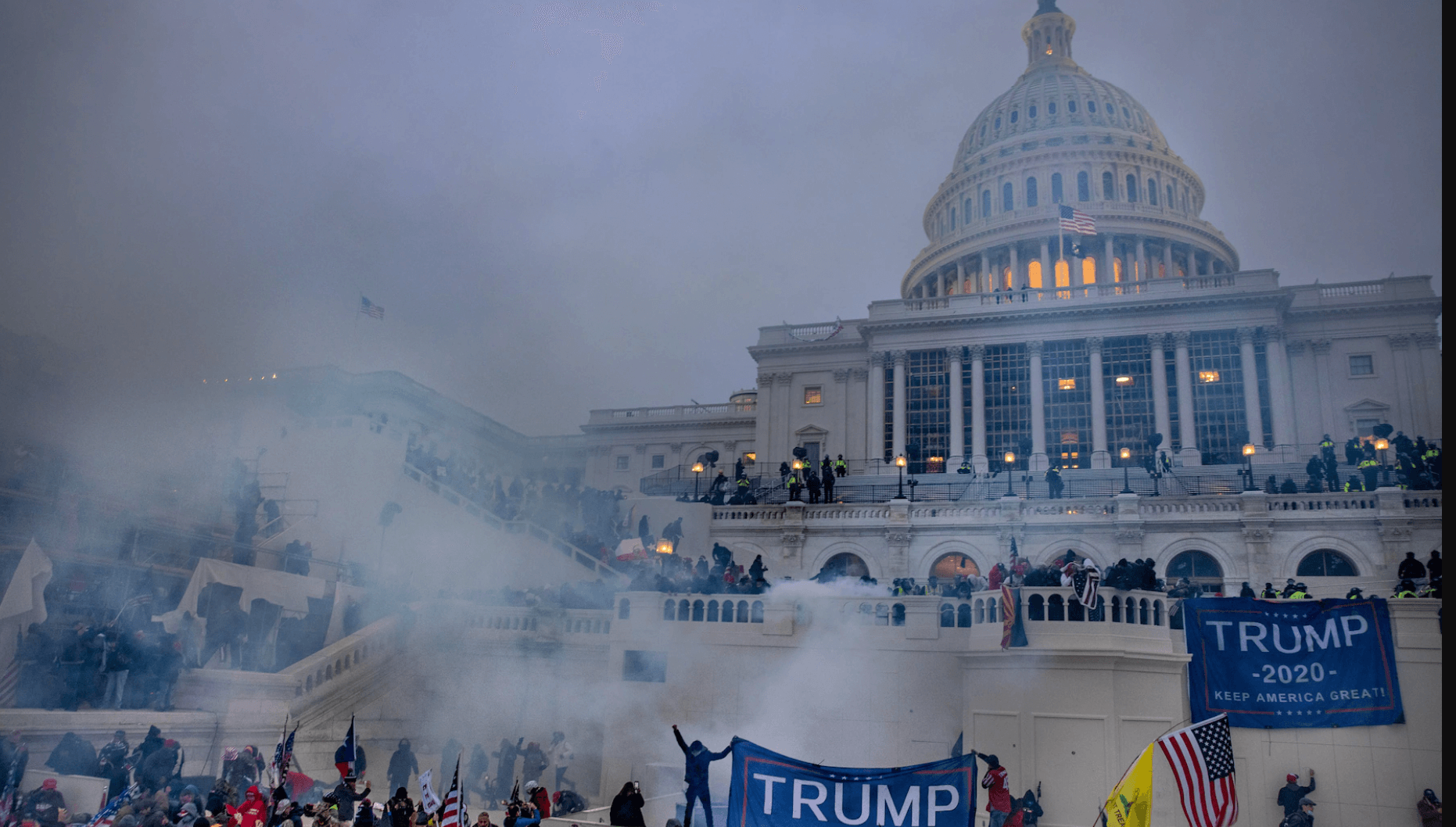 Snimok-ekrana-2022-11-08-v-21.25.51 Трамп получит иммунитет от «уголовки»? Верховный суд вынес историческое решение