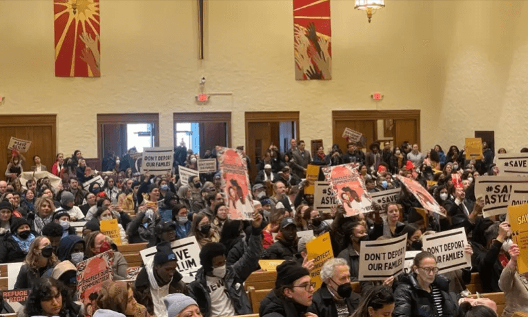 protesty-protiv-sokrashheniya-ubezhishha «Сохраните убежище!». В США начались протесты против ужесточения иммиграционной политики