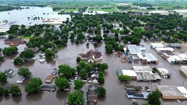 iowa-flooding-june-2024 Изнуряющая жара и смертельные наводнения: миллионы американцев находятся в зоне риска