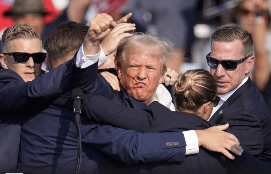 spasitelnitsa-Trampa Трампа спасла иммигрантка из России? РосСМИ ошарашили заявлениями о леди-бодигарде