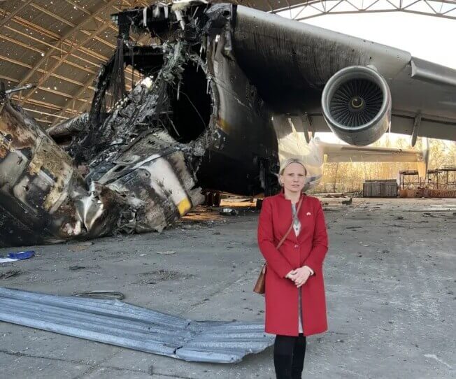 viktoriya-spartts-i-mriya-1 Скандальная украинка в Конгрессе США: Виктория Спартц из Чернигова и ее американская мечта