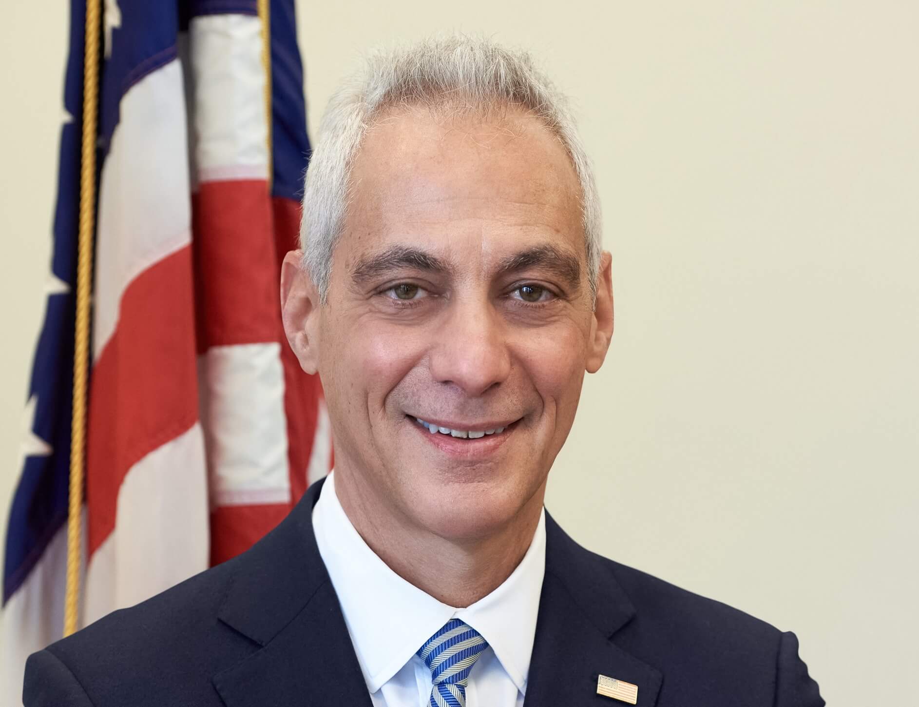 20250212-ambassador-rahm-emanuel82-copy Кандидат в президенты от демократов предлагает забрать деньги у ICE и отдать колледжам